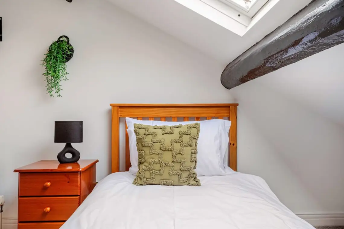 0a3c1bde b3cd 4372 b67c 3cd32e4a70e2