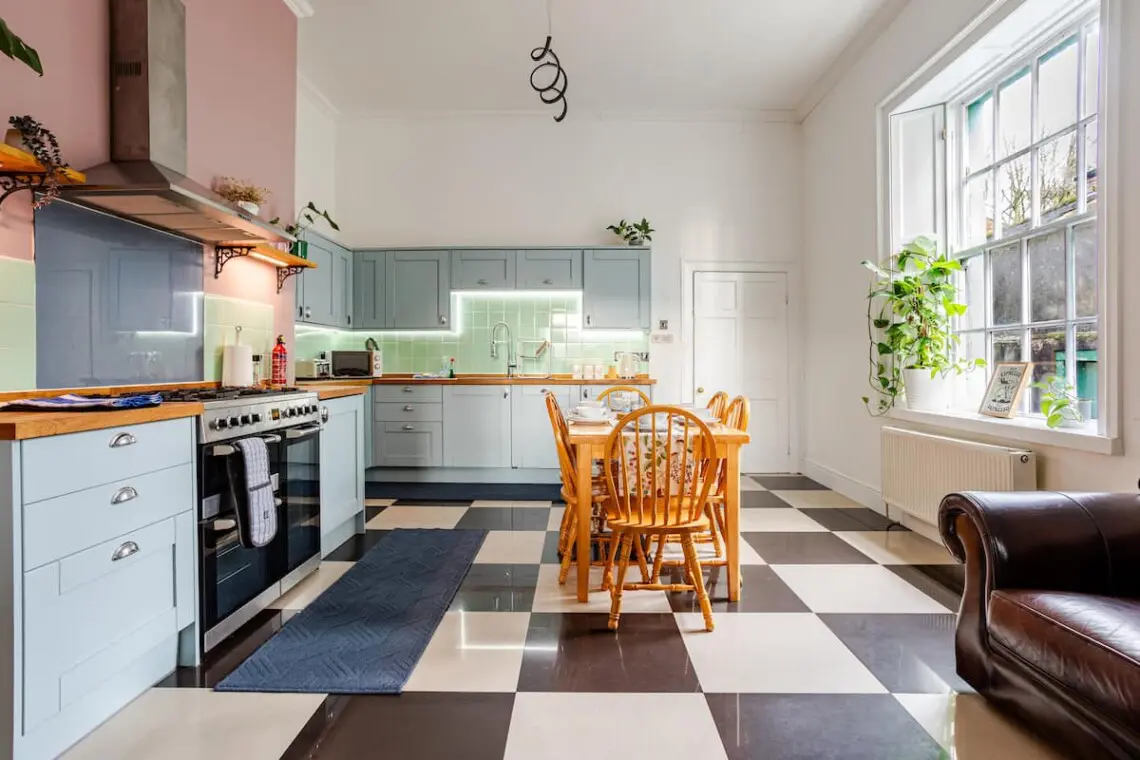 7749914b 5c6c 4bbb b38b 5c2f2d0e201e